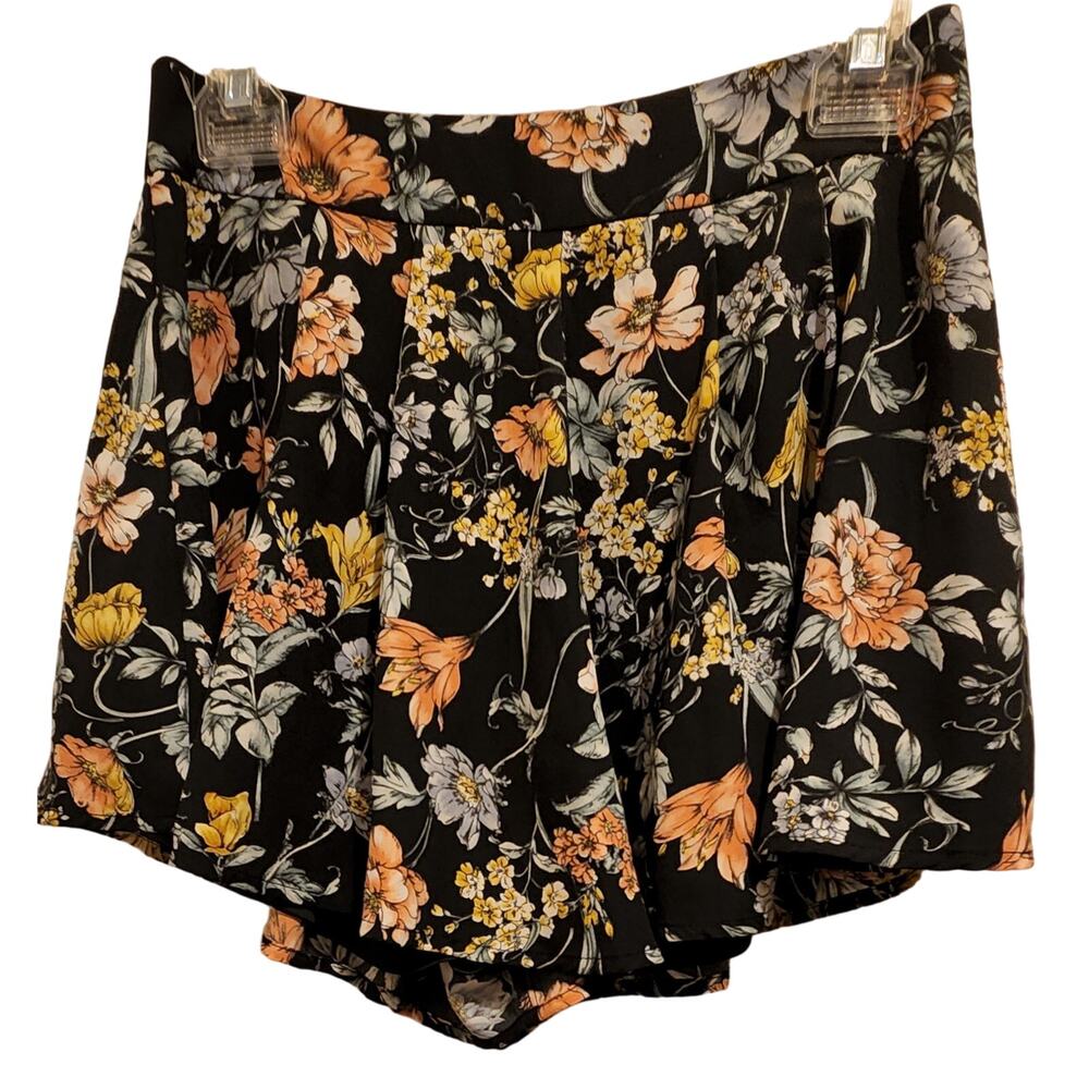 PINK OWL APPAREL Cutest Women's Black Floral Mini Skort